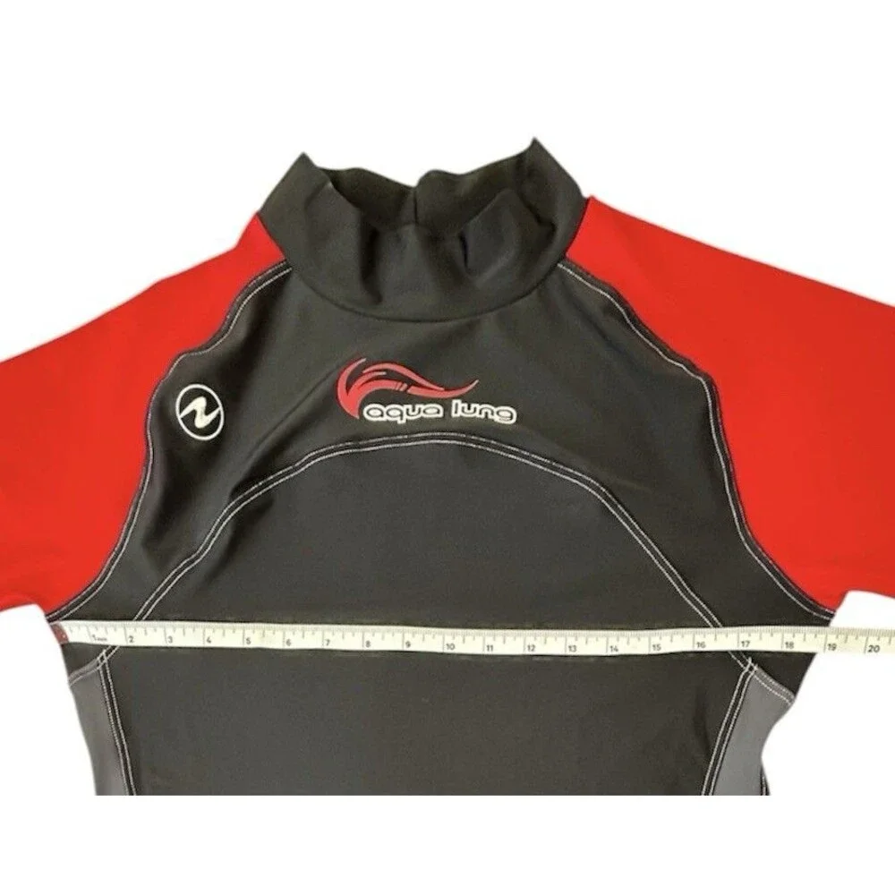 NWOT Lung Rash Guard Shirt Men's XXL Black Red UPF 50+ Swim Top